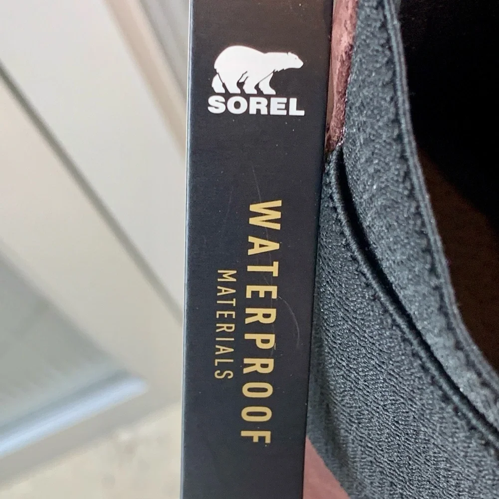 Sorel Women's Burgundy Addington Chelsea Ankle Boots - Picture 14 of 16